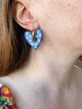 Pampilles ASTRID réversibles bleu, recto métallisé et verso motifs coeurs blancs - boucles d’oreilles interchangeables