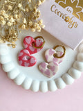 Pampilles INAYA motifs coeurs, beige ou corail intense - boucles d’oreilles interchangeables