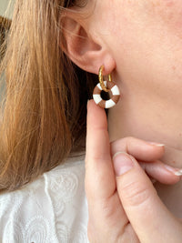 Pampilles MAËLLE petite bouée jaune mangue ou caramel - boucles d’oreilles interchangeables