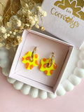 Pampilles FLORALIE réversibles motifs rondelles de fruits, jaune fluo ou bleu - boucles d’oreilles interchangeables