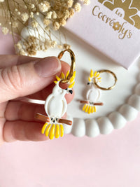 Pampilles LÉON perroquets blanc jaune ou perroquets bleu orange jaune - boucles d’oreilles interchangeables
