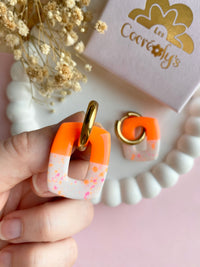 Pampilles ÉZIA orange fluo et blanc éclats rose orange fluo - boucles d’oreilles interchangeables