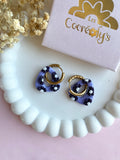 Pampilles AMBRE réversibles bleu lavande avec motifs fleurs prunes - boucles d’oreilles interchangeables