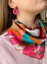 BOX SOLÉA, Une box fleurie de 3 paires de Pampilles interchangeables + son foulard assorti