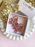Pampilles NAÏA réversibles rose pâle, recto métallisé coeur pailleté et verso motifs à pois blancs - boucles d’oreilles interchangeables