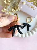 Pampilles BONNIE noeud effet ruban noir intense - boucles d’oreilles interchangeables