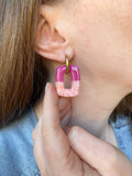 Pampilles ÉZIA framboise intense et effet quartz rose ou bleu lavande et effet quartz violet - boucles d’oreilles interchangeables