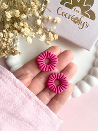 BOX SOLÉA, Une box fleurie de 3 paires de Pampilles interchangeables + son foulard assorti