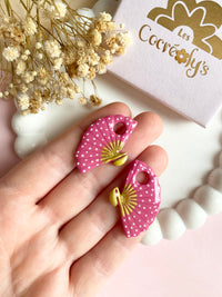 Pampilles MAÏNA éventail rose à points blancs ou motifs toucan hibiscus - boucles d’oreilles interchangeables