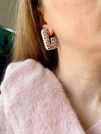 Puces d’oreilles pendante MATHILDE réversibles, motif léopard
