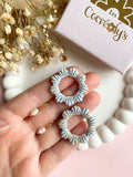 Pampilles ORIA couronne de coquillages couleur bleu ciel et doré + pampilles perle d'eau douce - boucles d’oreilles interchangeables