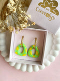Pampilles AMBRE réversibles motifs rondelles de fruits, rose fluo ou vert fluo - boucles d’oreilles interchangeables
