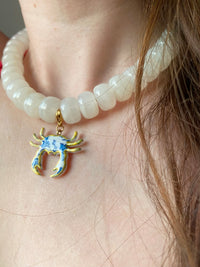 Charm's PACO petit crabe motifs fleuris bleu doré - charm's interchangeables
