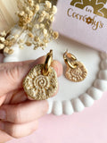 Pampilles BLOOMY, un petit soleil blanc cassé et doré - boucles d’oreilles interchangeables