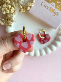 Pampilles INAYA motifs coeurs, beige ou corail intense - boucles d’oreilles interchangeables