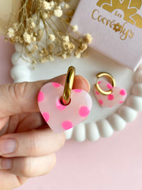 Pampilles INAYA translucide avec motif à pois rose fluo - boucles d’oreilles interchangeables