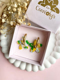 Pampilles TIARÉ marbré jaune mangue, vert tropical, bleu ciel et doré, réversibles - boucles d’oreilles interchangeables