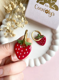 Pampilles fraise rouge à points blancs SERENA - boucles d’oreilles interchangeable