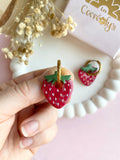 Pampilles SERENA fraise rouge strié pailletée à points blancs - boucles d’oreilles interchangeable