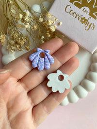 Pampilles JEANINE marbré couleurs lavande, lilas, blanc nacré réversibles - boucles d’oreilles interchangeables