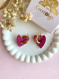 Pampilles ASTRID réversibles rose intense, recto métallisé et verso motifs coeurs blancs - boucles d’oreilles interchangeables