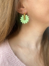 Pampilles APPOLINE rose pétale ou amande douce - boucles d’oreilles interchangeables