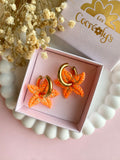 Pampilles DAPHNÉ étoile de mer réversibles couleur orange fluo et doré - boucles d’oreilles interchangeables