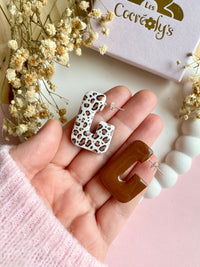 Puces d’oreilles pendante MATHILDE réversibles, motif léopard