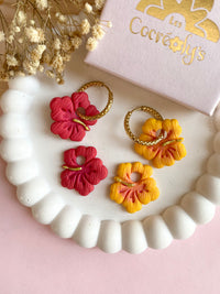 Pampilles PAULA hibiscus rouge ou jaune - boucles d’oreilles interchangeables