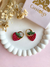 Pampilles SERENA fraise rouge strié pailletée à points blancs - boucles d’oreilles interchangeable