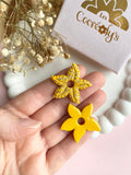 Pampilles DAPHNÉ étoile de mer réversibles couleur jaune mangue et doré - boucles d’oreilles interchangeables