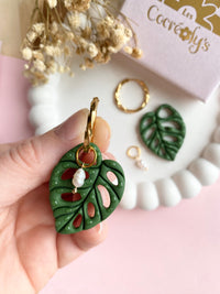 Pampilles ANAÉE feuille monstera - boucles d’oreilles interchangeable