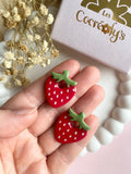 Pampilles fraise rouge à points blancs SERENA - boucles d’oreilles interchangeable