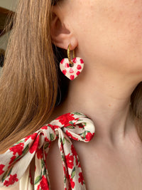 Pampilles INAYA réversibles beige avec motifs coeurs rouges - boucles d’oreilles interchangeables