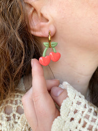 Pampilles cerise couleur corail SERENA - boucles d’oreilles interchangeables