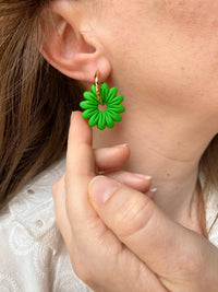 Pampilles BAHLIA jaune mangue ou vert tropical - boucles d’oreilles interchangeables