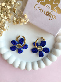 Pampilles NAÏA réversibles bleu, recto métallisé coeur pailleté et verso motifs à pois blancs - boucles d’oreilles interchangeables