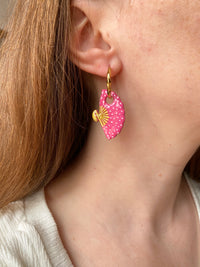 Pampilles MAÏNA éventail rose à points blancs ou motifs toucan hibiscus - boucles d’oreilles interchangeables