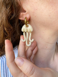 Pampilles AMÉLIA méduse translucide pailletée - boucles d’oreilles interchangeables