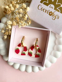Pampilles AMBRE réversibles écru avec motifs fraises - boucles d’oreilles interchangeables