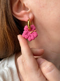 Pampilles PAULA hibiscus rose tropical ou blanc - boucles d’oreilles interchangeables