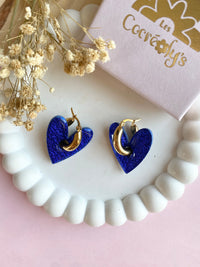 Pampilles ASTRID réversibles bleu, recto métallisé et verso motifs coeurs blancs - boucles d’oreilles interchangeables