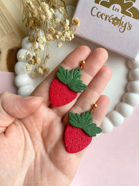 Puces d’oreilles Fraise