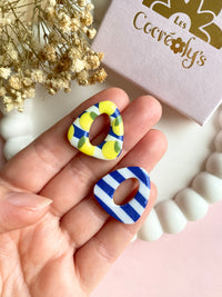 Pampilles AMBRE réversibles écru ou à rayures bleu roi et blanc avec motifs citrons - boucles d’oreilles interchangeables