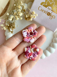 Pampilles PAULA hibiscus aux jolis tons roses mauves - boucles d’oreilles interchangeables