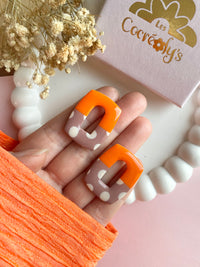 Pampilles ÉZIA couleurs orange, nude à pois beige - boucles d’oreilles interchangeables