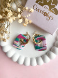 Pampilles ÉZIA marbré émeraude, framboise, rose doux et pointe de doré - boucles d’oreilles interchangeables