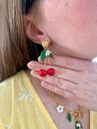 Puces d’oreilles pendante Cerise