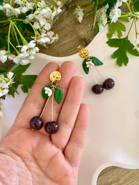Puces d’oreilles pendante Cerise